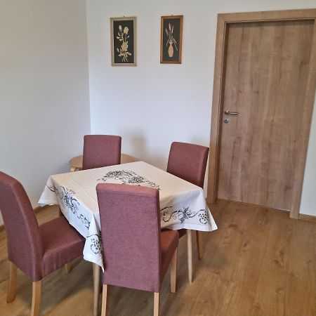 Apartment Nh12 Bratislava Eksteriør billede