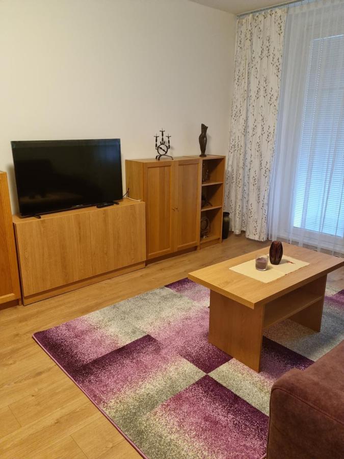 Apartment Nh12 Bratislava Eksteriør billede
